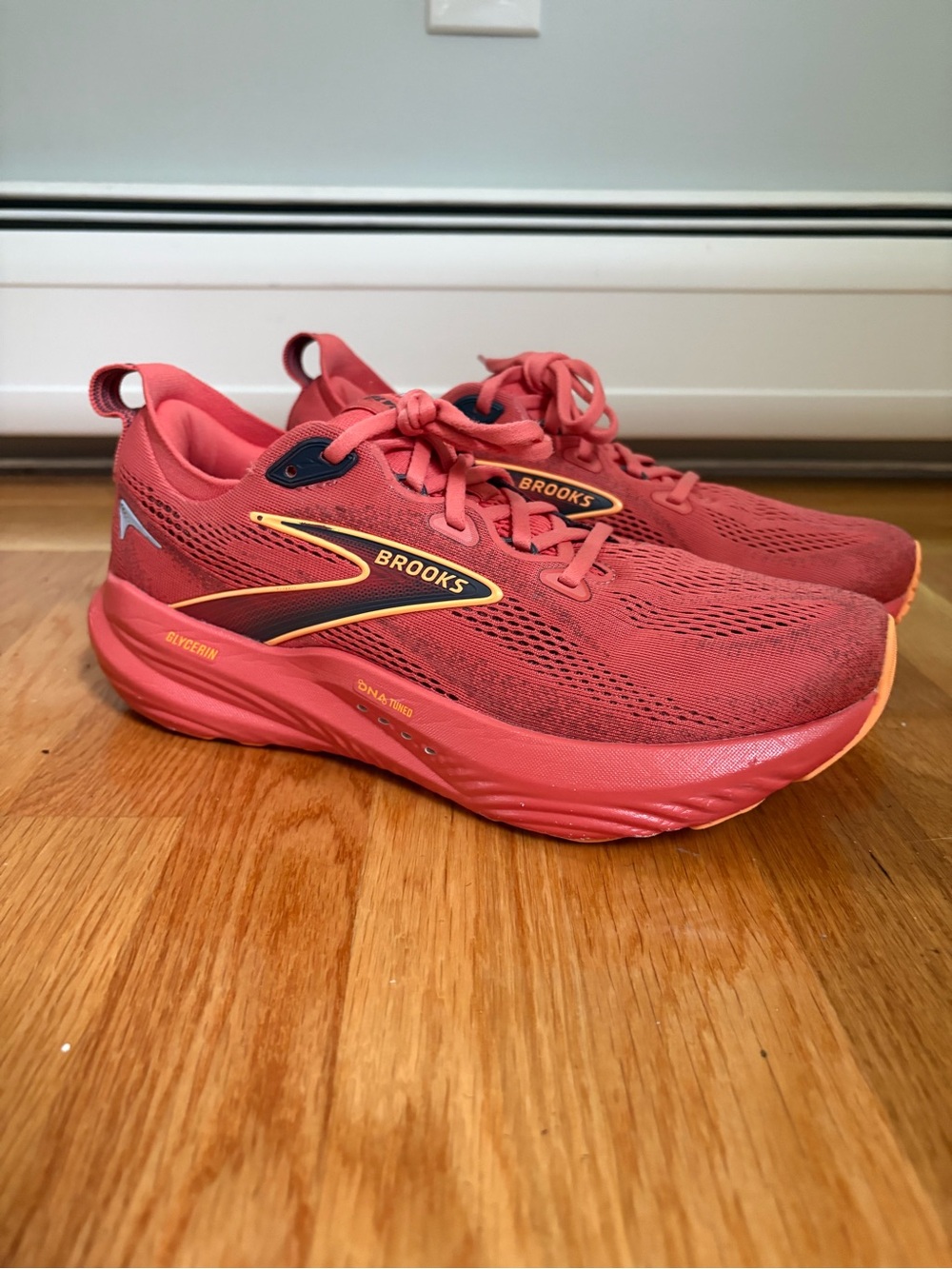 Brooks Men’s Glycerin 22 Running Sneakers Sz 9
